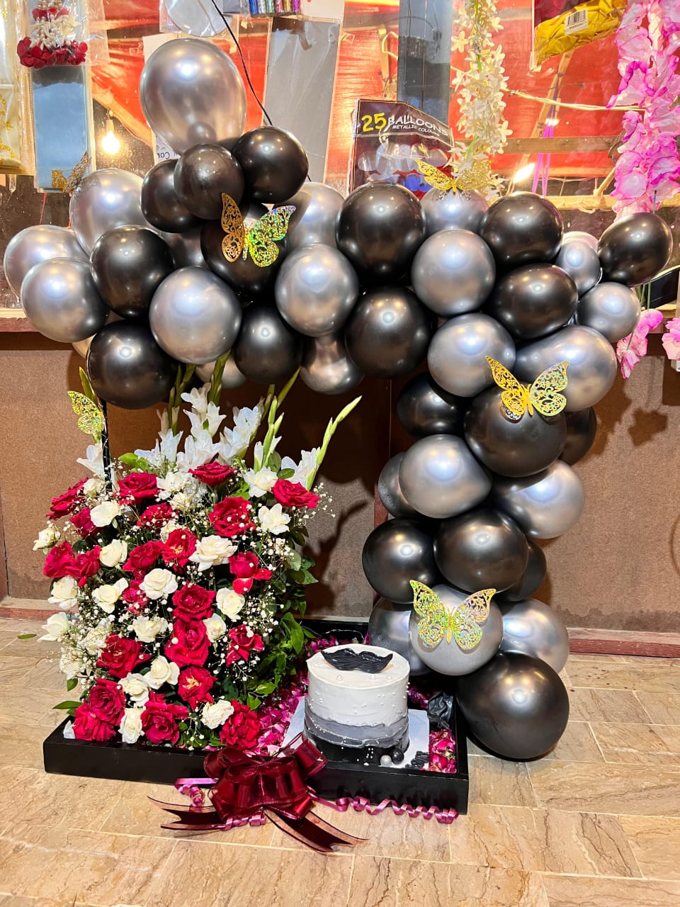Luxury Balloon Arch with Flower Tray and Cake Setup