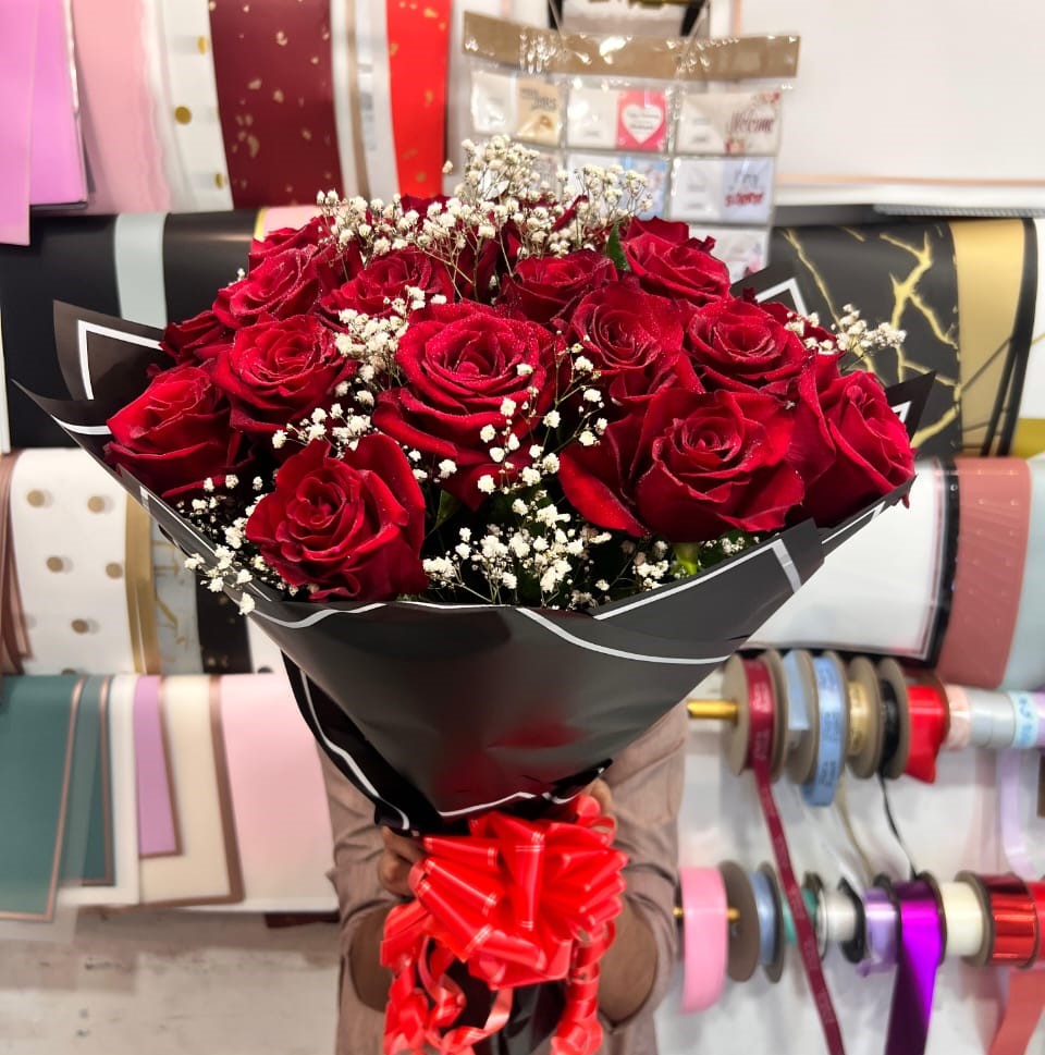 Classic Red Roses Bouquet with Baby’s Breath