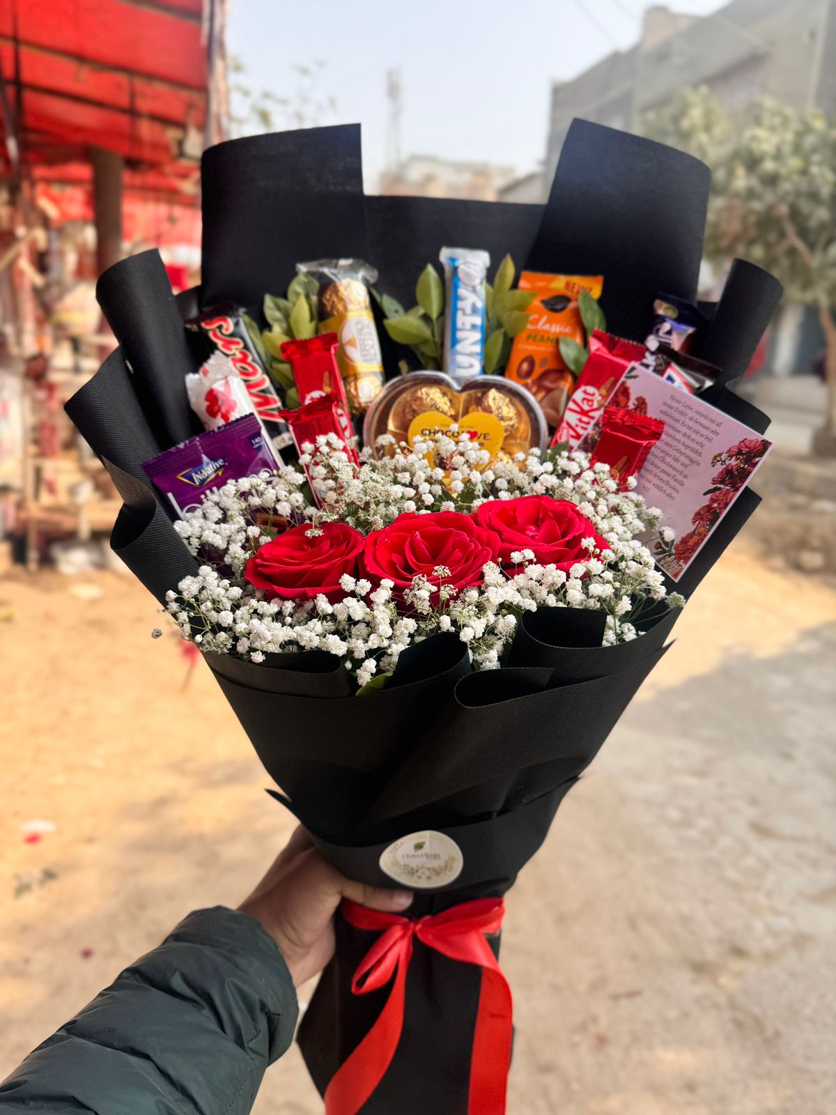 Red Roses Chocolate Gift Bouquet